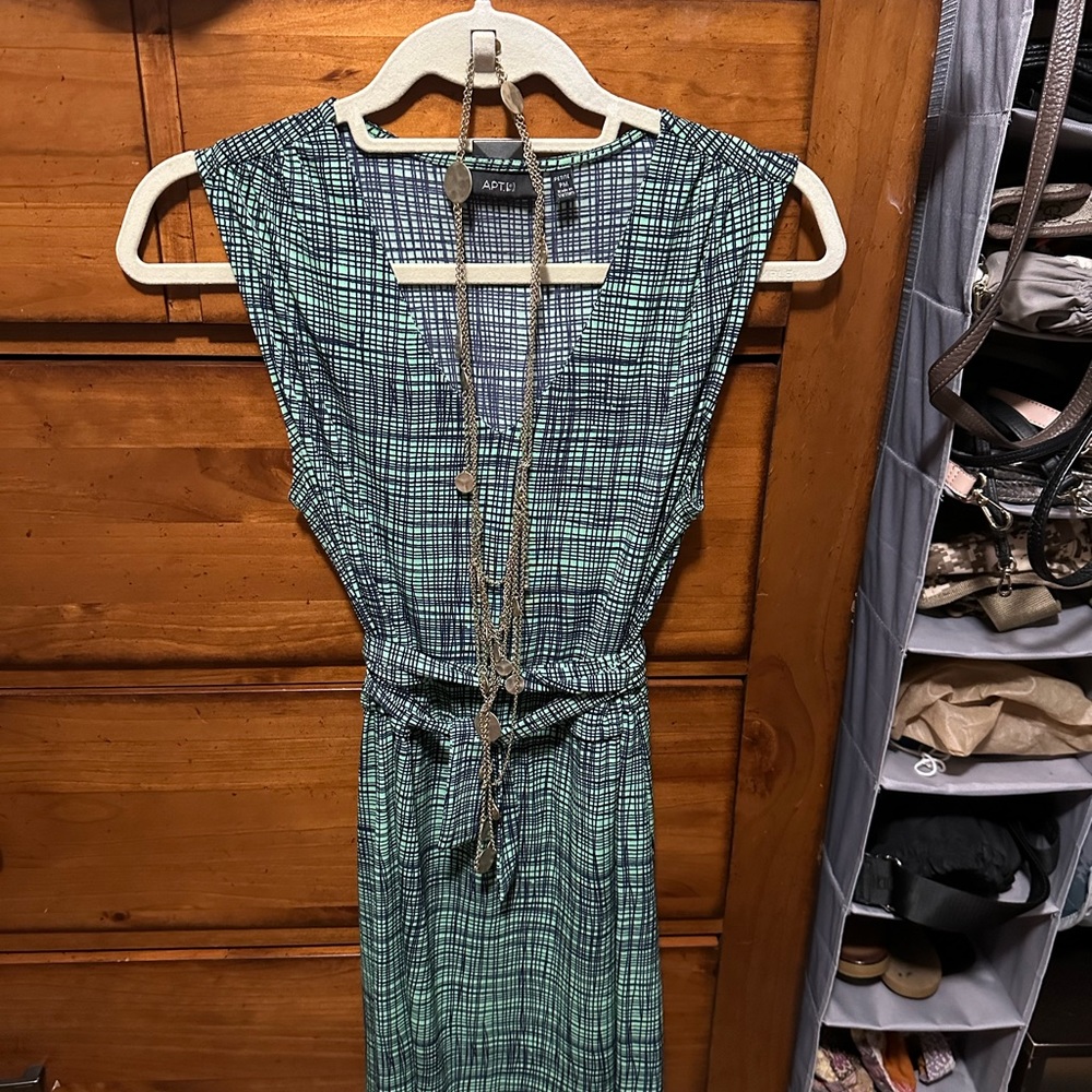 Apt. 9 green/black midi dress. Size PM.